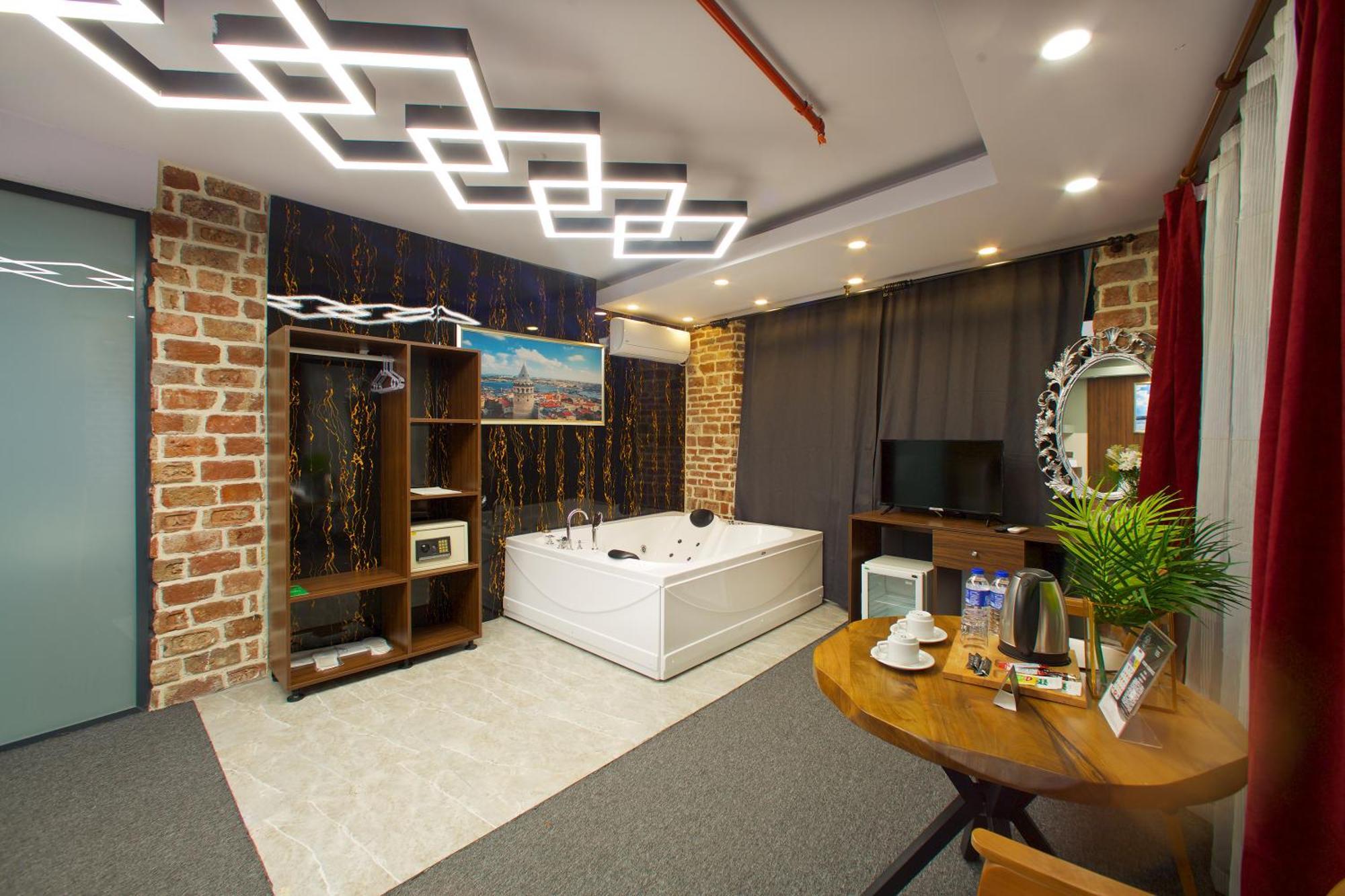 Galata By Boss Hotel Istanbul Exterior photo