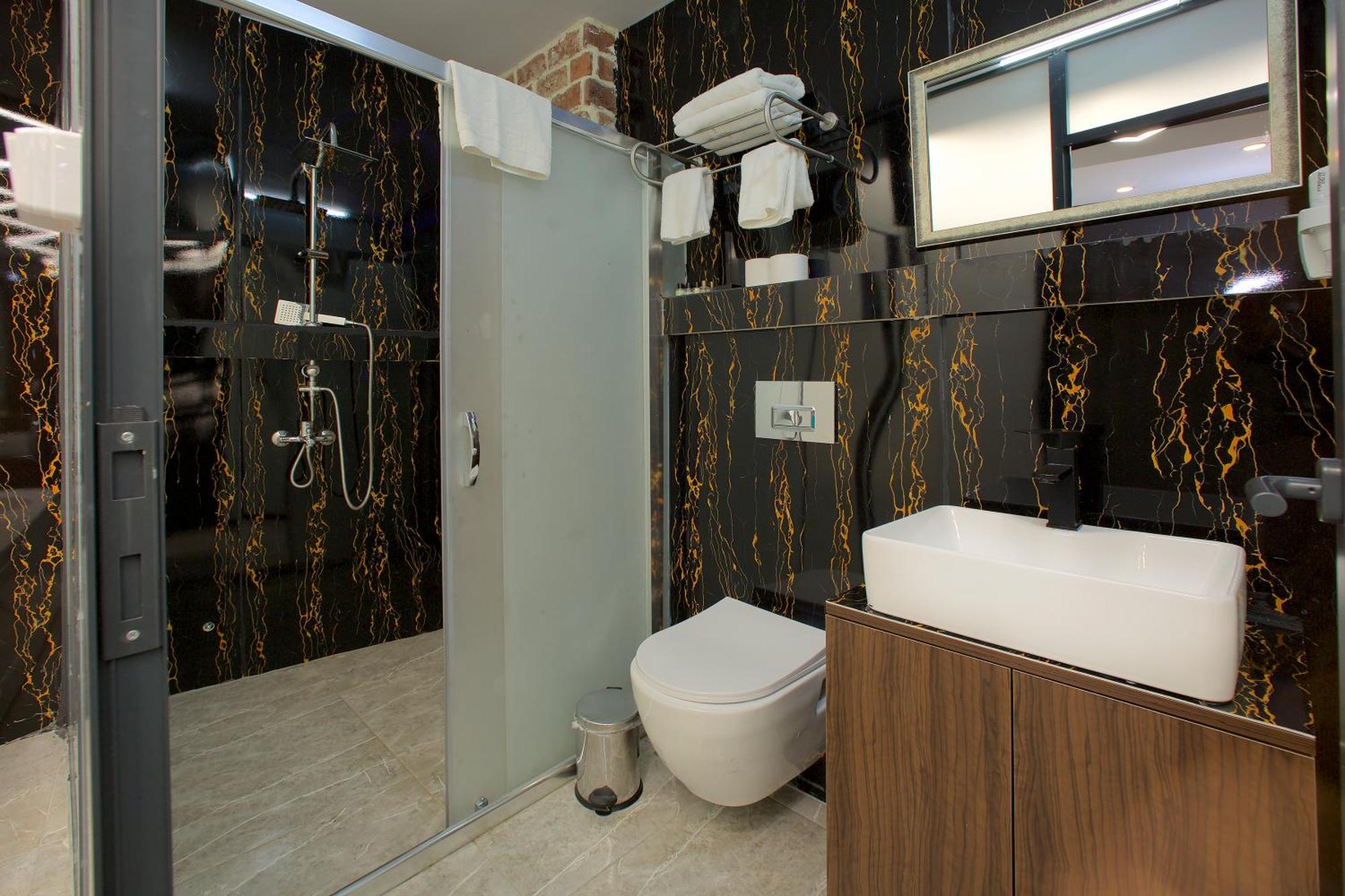 Galata By Boss Hotel Istanbul Exterior photo