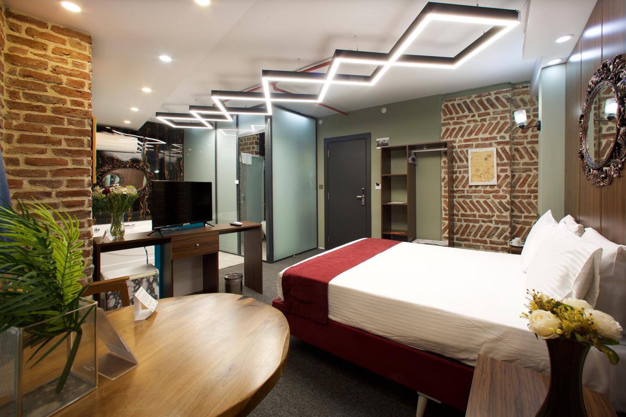 Galata By Boss Hotel Istanbul Exterior photo