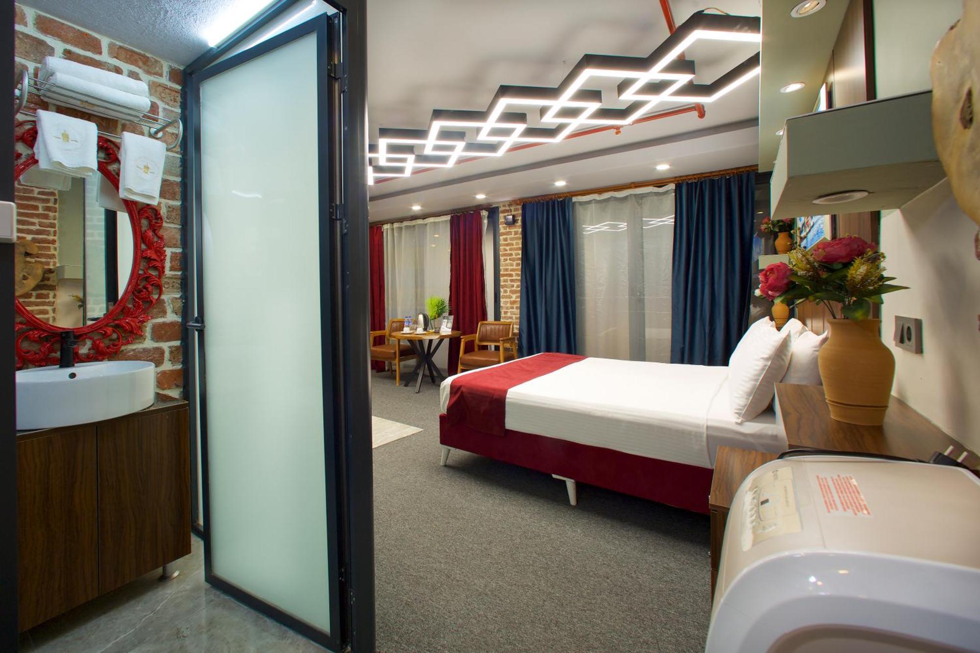 Galata By Boss Hotel Istanbul Exterior photo